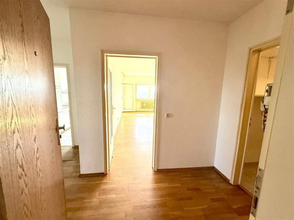 3 Z/K/B - Wohnung über den Dächern der Grühlingshöhe in Dudweiler