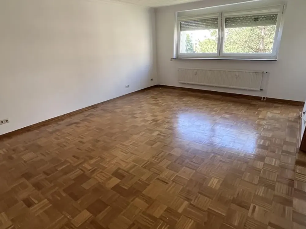 Frisch renovierte 75 m²-Wohnung mit Balkon, Aufzug & EBK in Hannover-Bothfeld-Vahrenheide