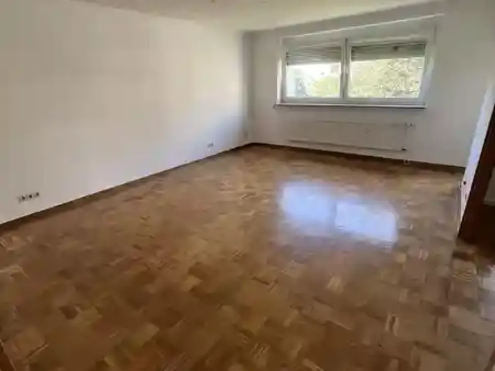 Frisch renovierte 75 m²-Wohnung mit Balkon, Aufzug & EBK in Hannover-Bothfeld-Vahrenheide
