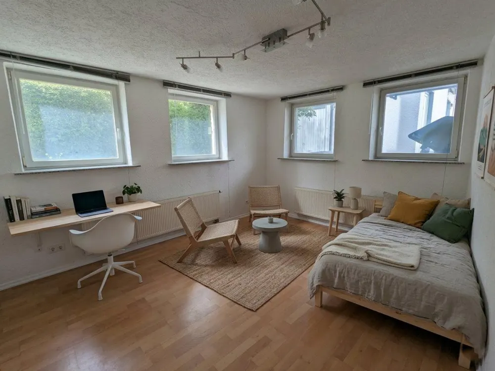 Geräumige 3 Zimmer mit großer Terrasse in Stuttgart Bad Cannstatt