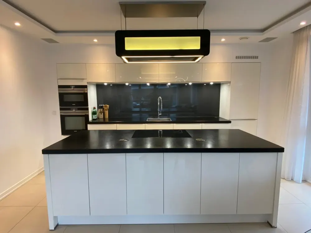 Moderne und lichtdurchflutete 3-Zimmer-Wohnung