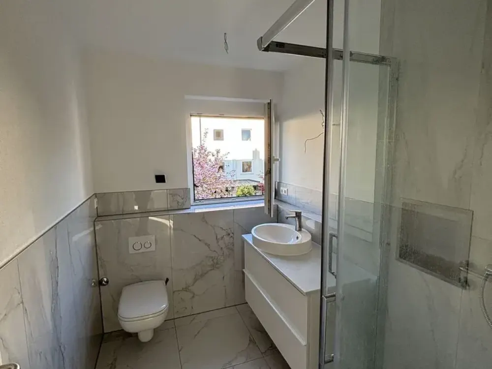 Helle 3-Zimmer-Wohnung mit Balkon im 1. OG