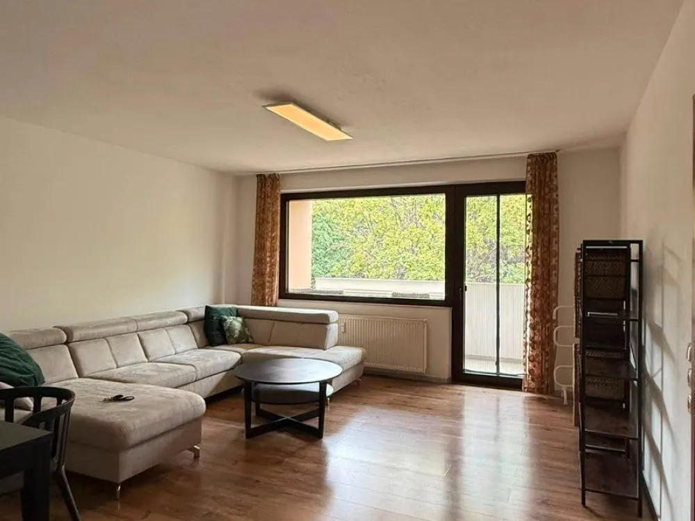 Top Lage! Möblierte 2-Zimmer-Wohnung mit Balkon, nur 15 Min. nac