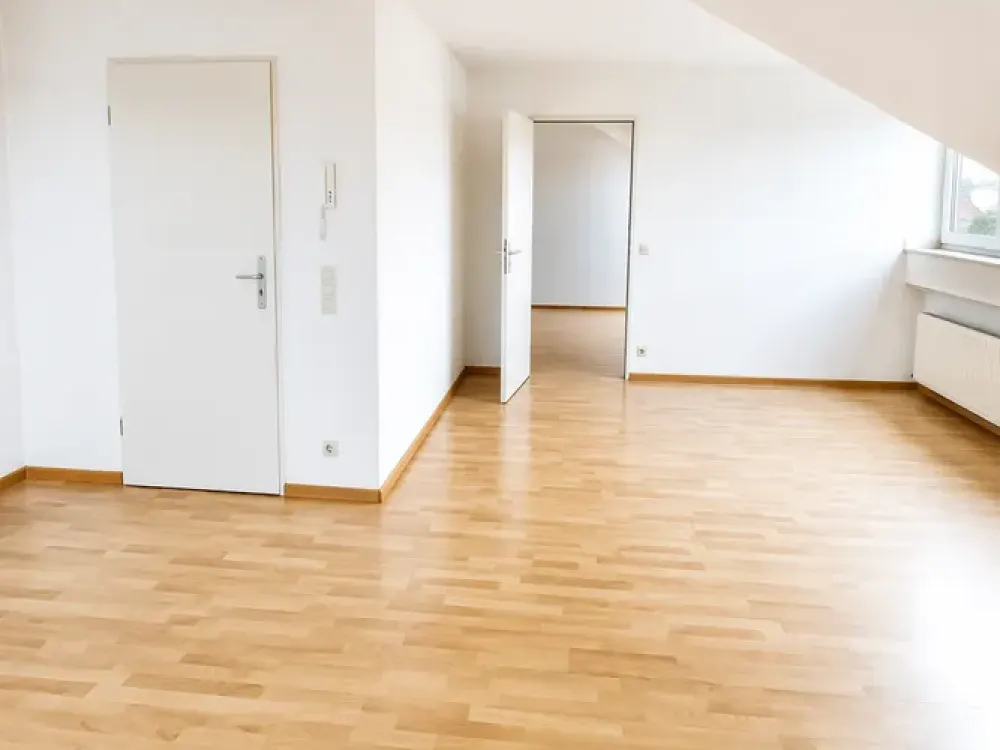 Schöne Dachgeschosswohnung in ruhiger Lage