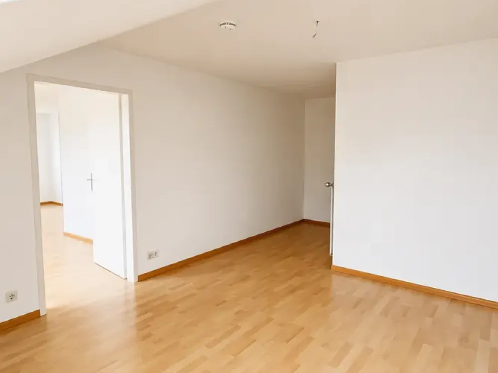 Schöne Dachgeschosswohnung in ruhiger Lage