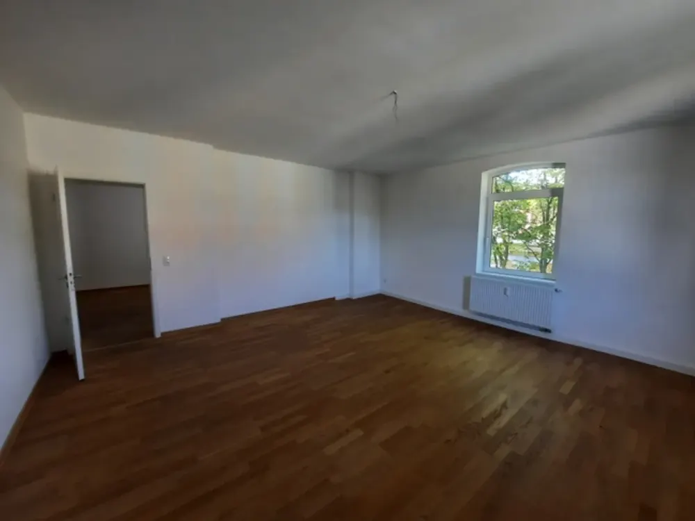 Attraktive 2-Zimmer-DG-Wohnung mit gemütlichem Balkon und modernem Duschbad in Erfurt/Löbervorstadt