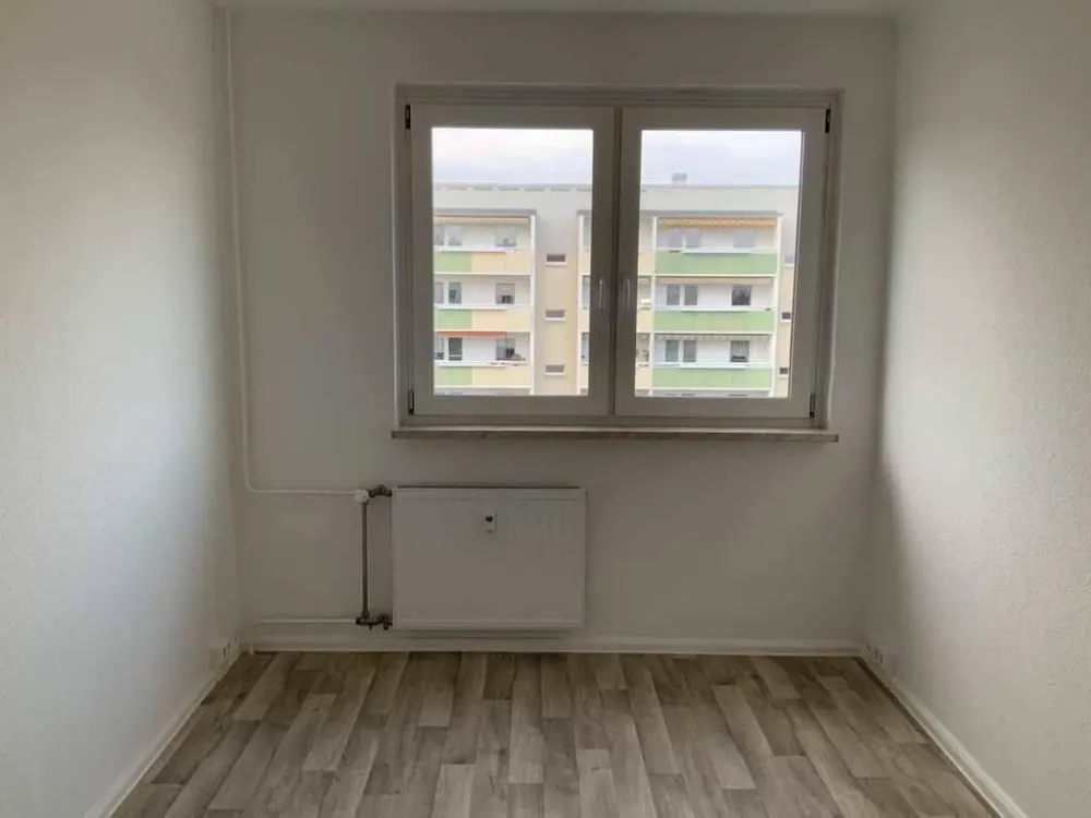 Grünau-Ost: 2 Raumwohnung mit Balkon sucht dich!