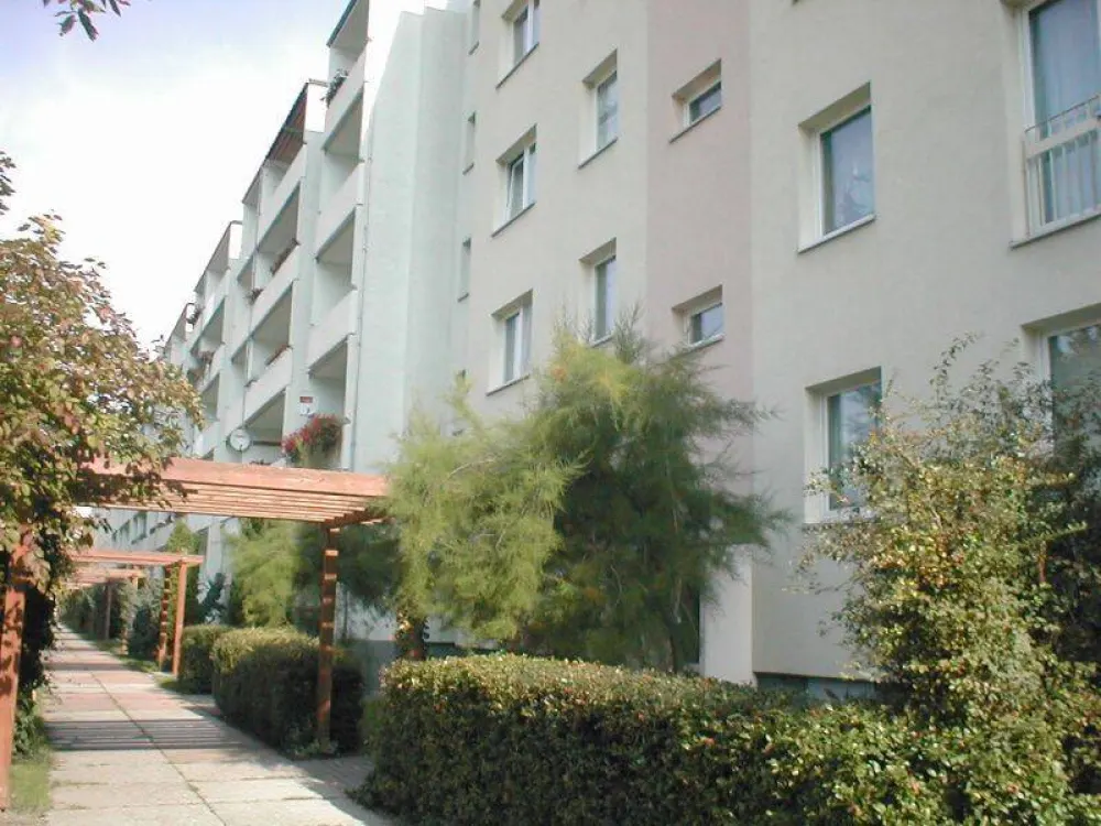 Grünau-Ost: 2 Raumwohnung mit Balkon sucht dich!