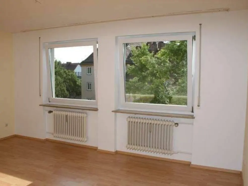 Ruhige, sonnige 1-Zimmer-Wohnung im 3. Stock