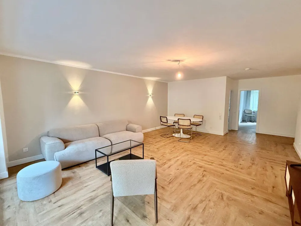 First Occupancy After Renovation! 3-Room Apartment in Harvestehude