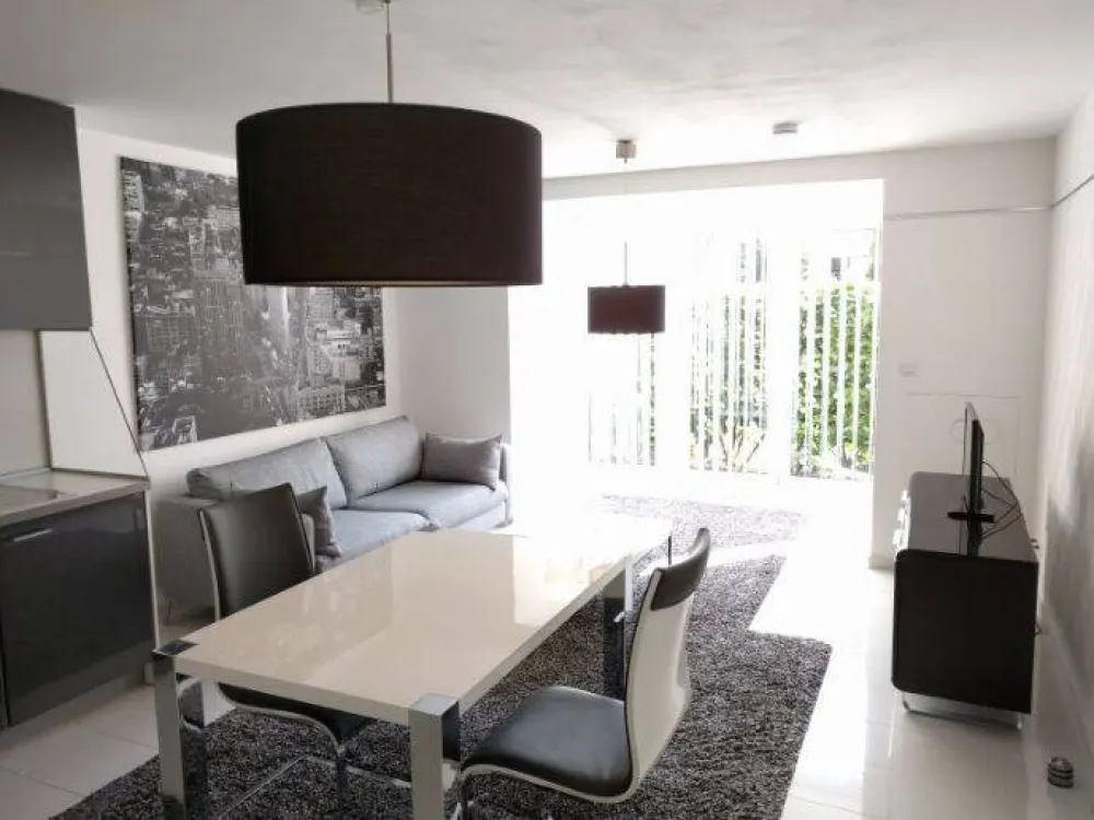 Möblierte 2 Zimmer Wohnung