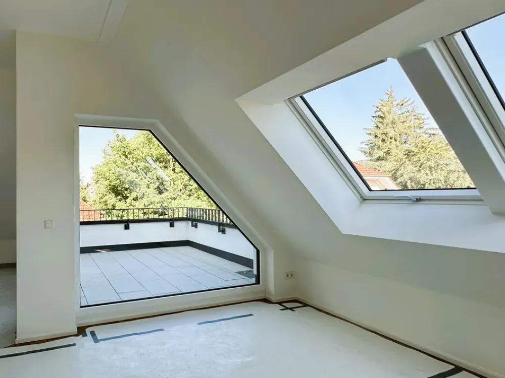 Neubau-Erstbezug: Helle 3-Zi. PREMIUM-DG-Wohnung mit über 3m Deckenhöhe und Dachterrasse