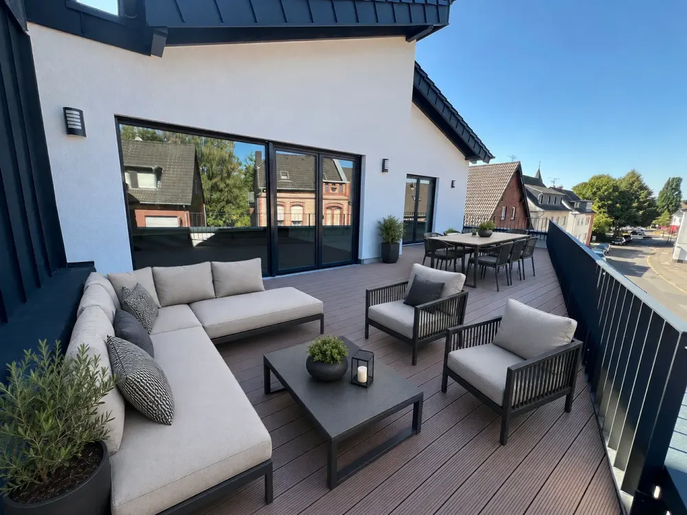 Exklusives Penthouse im Erstbezug, großzügige Dachterrasse & lichtdurchflutetes Wohnen in Hürth