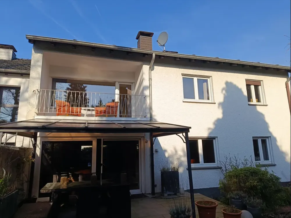 Living with Character: 2-Room Apartment in Ratingen