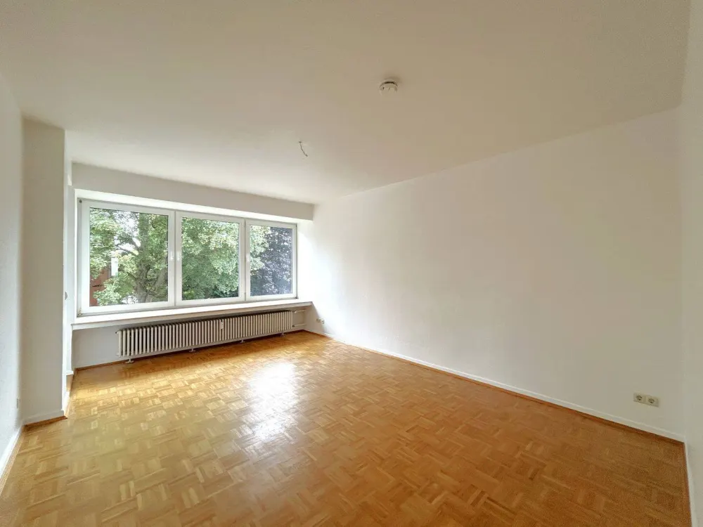 In the green Anderten | Renovated 3-room balcony apartment