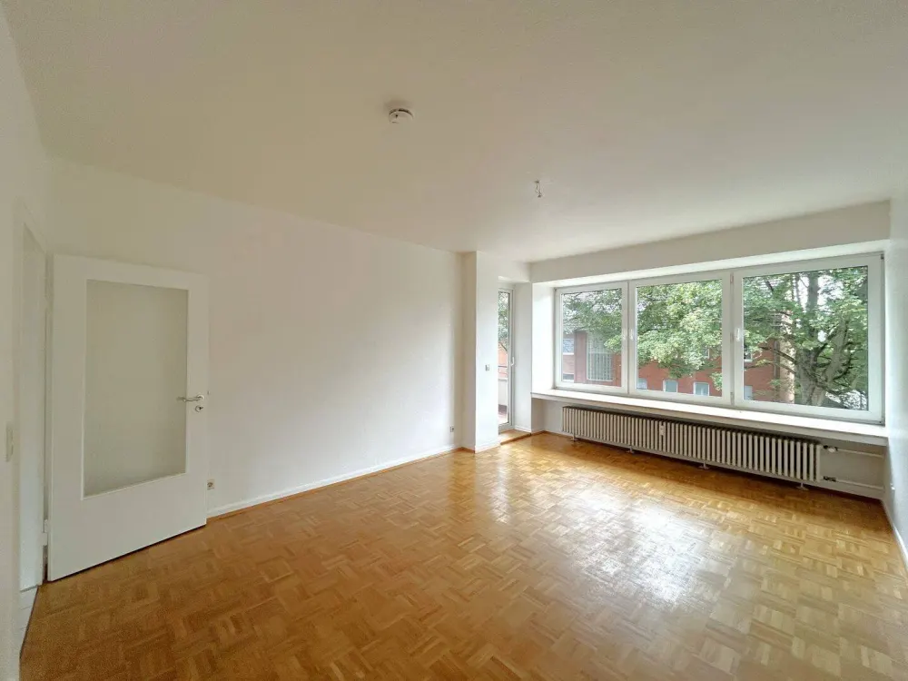 In the green Anderten | Renovated 3-room balcony apartment