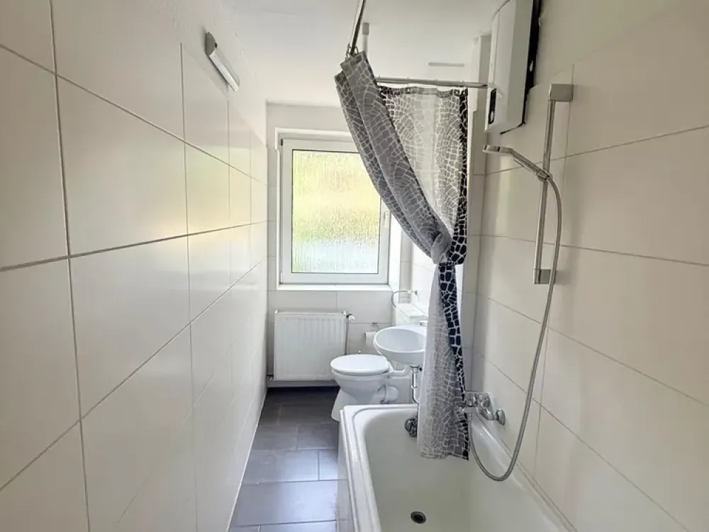 Ruhige 1-Zimmer Wohnung | Modernes Badezimmer | Ab sofort