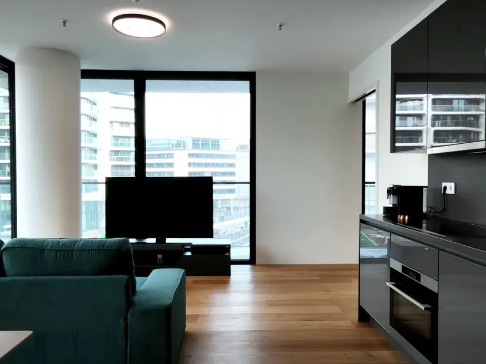Vollmöblierte Luxuswohnung mit großartiger Terrasse und Skylineblick