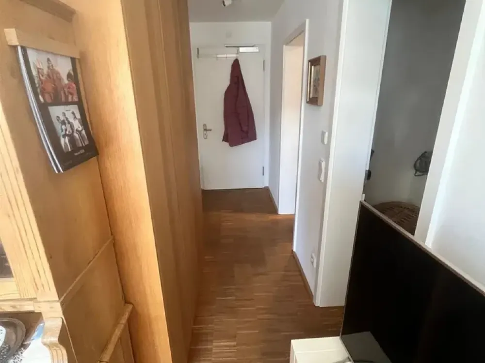 Helle 2-Zimmer-Wohnung mit Balkon und moderner Einbauküche