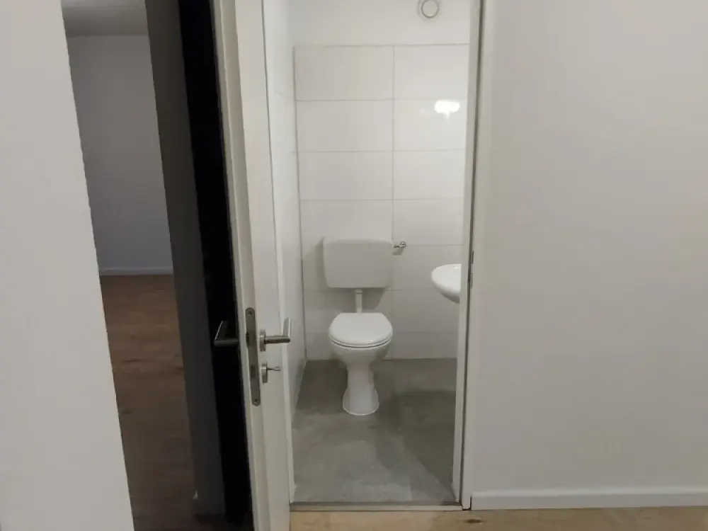 Moderne 3-Zi. inkl Südbalkon + TG-Platz/ Nahe Unterbacher See