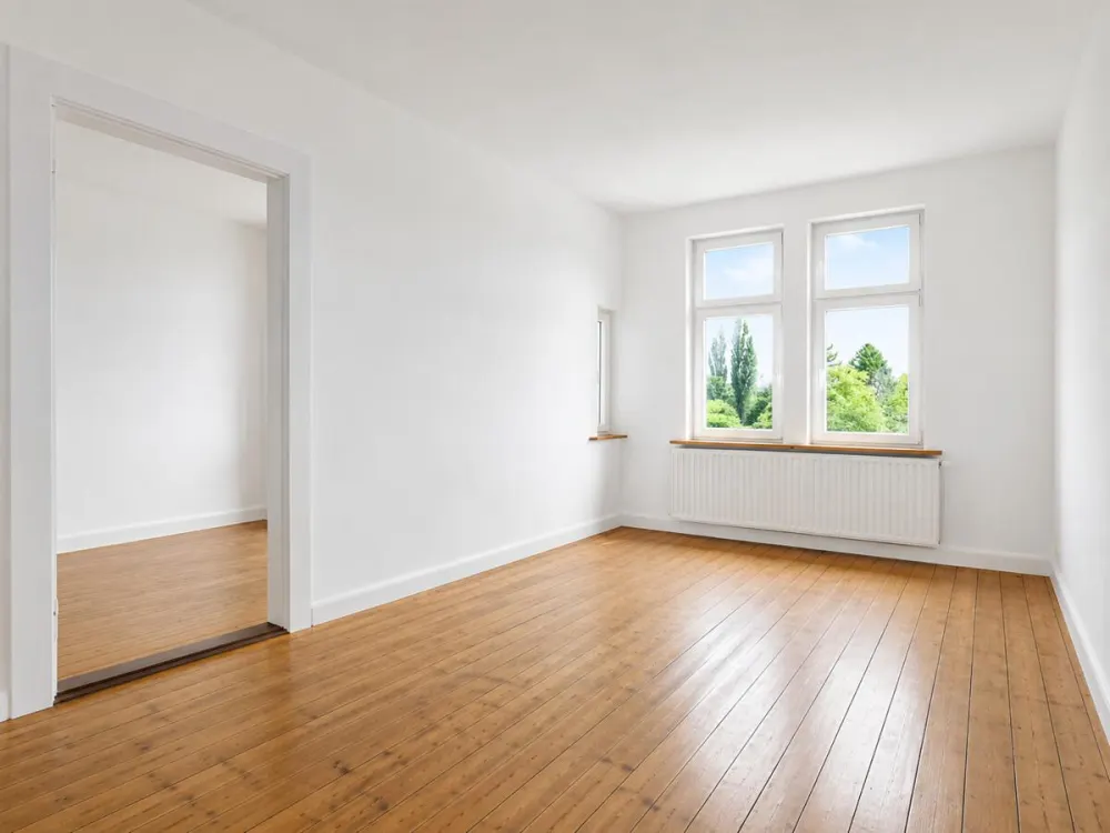 Großzügige 3,5-Zimmer-Wohnung mit Altbauflair, EBK und Tageslichtbad