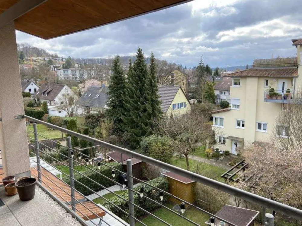 1,5-Zimmer-Wohnung mit großem Balkon & Weitblick in Sindelfingen