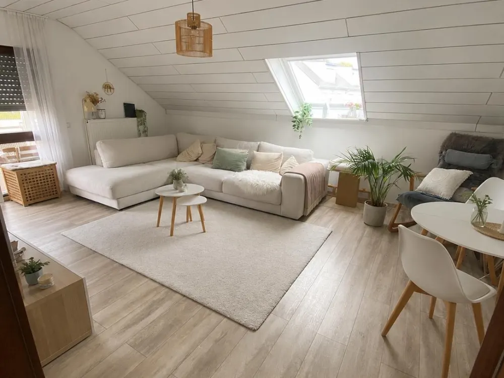 Helle 3-Zimmer-Dachgeschosswohnung mit Balkon in Waiblingen