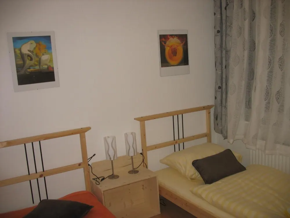 2-Zimmerwohnung teilmöbliert ca. 60 m² im EG mit Wohnraumküche und Freisitz