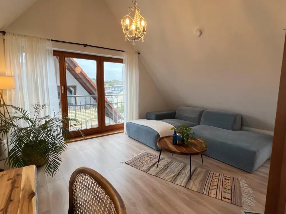 Furnished Apartment for 6-7 Months, 690 € Cold Rent