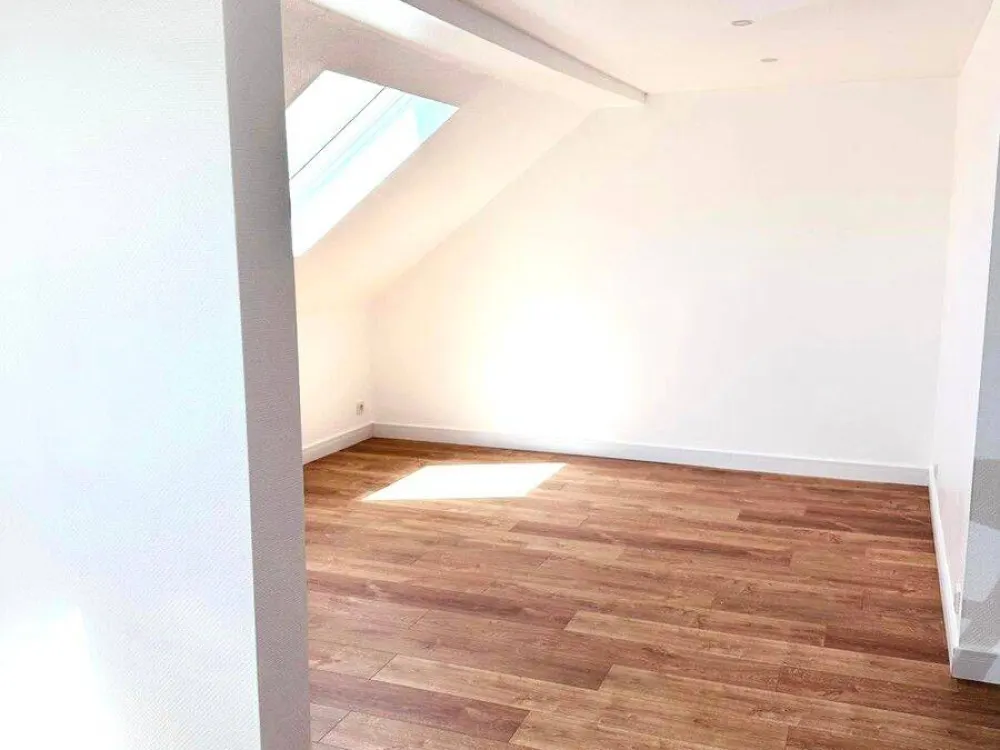Exclusive Attic Apartment Saarbrücken at Landwehrplatz