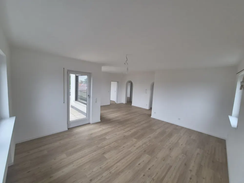 4-Room Apartment with Dreamlike View