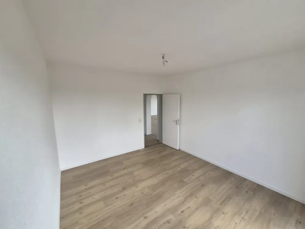 4-Room Apartment with Dreamlike View