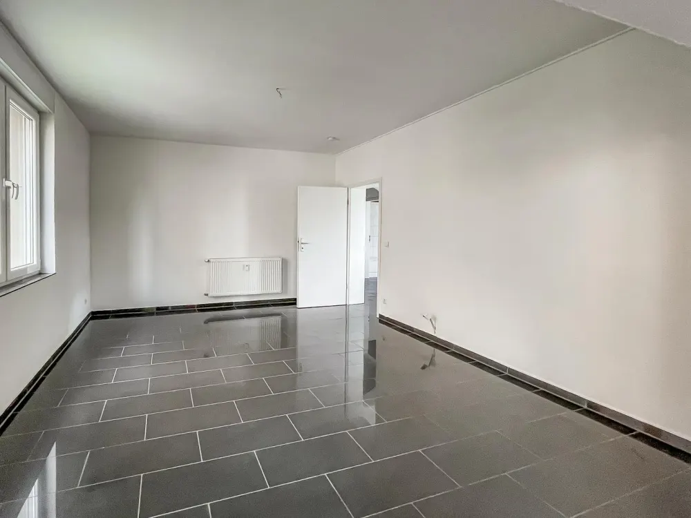5,5 Zimmer, renoviert, ruhige Lage, Garten, Garage
