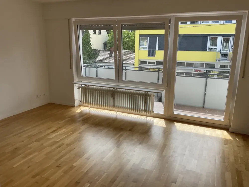 Helle 2-Zimmer-Wohnung mit Balkon im 1. OG in Stuttgart-Vaihingen