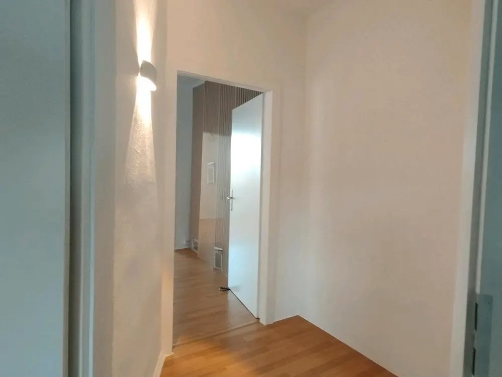 Helle 2 Zi.Wohnung,2OG sucht einen freudlichen, ruhigen Mieter