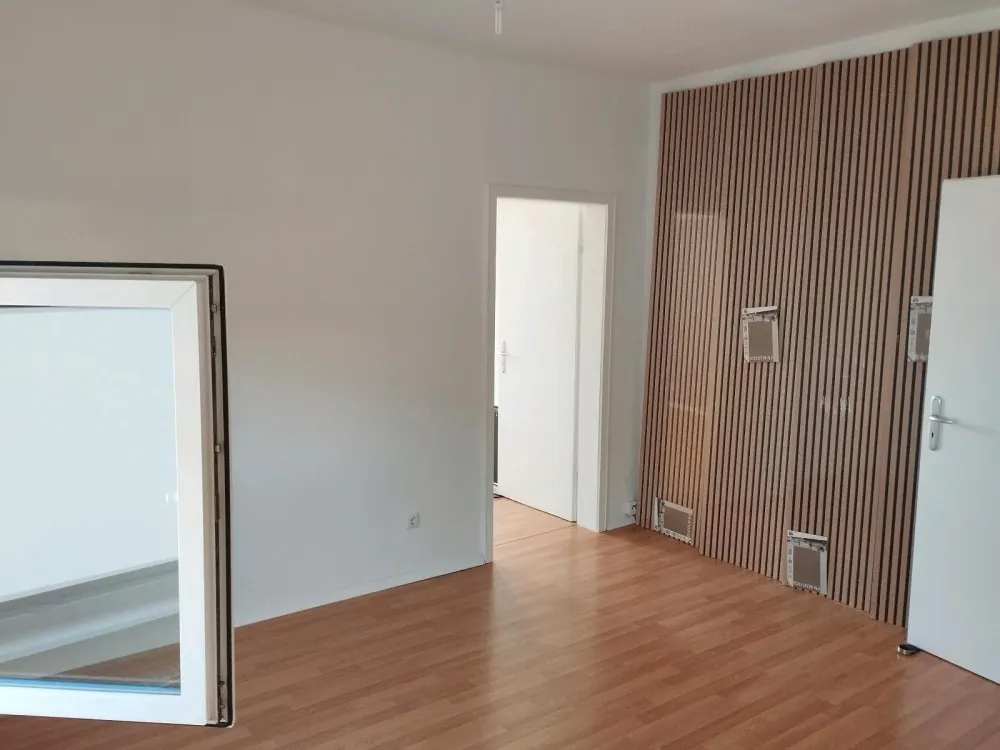 Helle 2 Zi.Wohnung,2OG sucht einen freudlichen, ruhigen Mieter