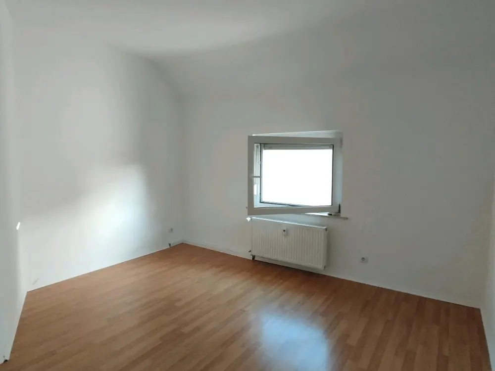 Helle 2 Zi.Wohnung,2OG sucht einen freudlichen, ruhigen Mieter