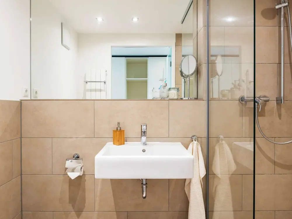 Möbliertes all inclusive Apartment zentral in Frankfurt Riedberg | Comfort Studio