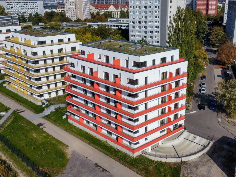 NEW BUILDING AT NEUEN PARK | Barrier-free 1-room apartment with fitted kitchen and west-facing balcony