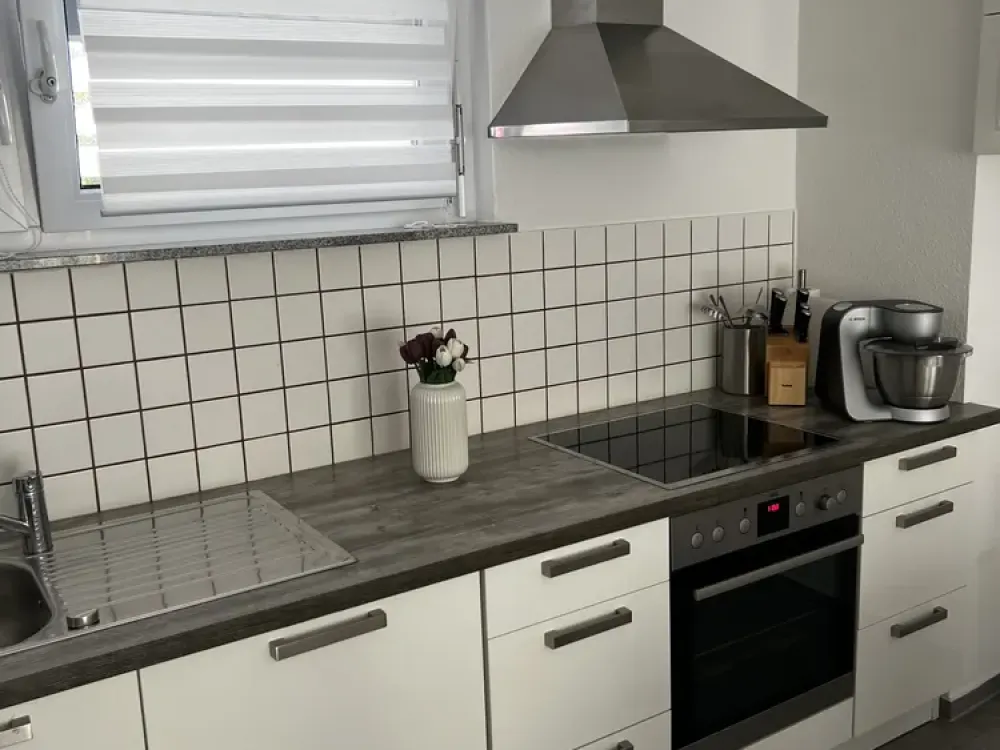 2-Zimmer-Wohnung im Erdgeschoss mit Terrasse und Garten, Kornwestheim