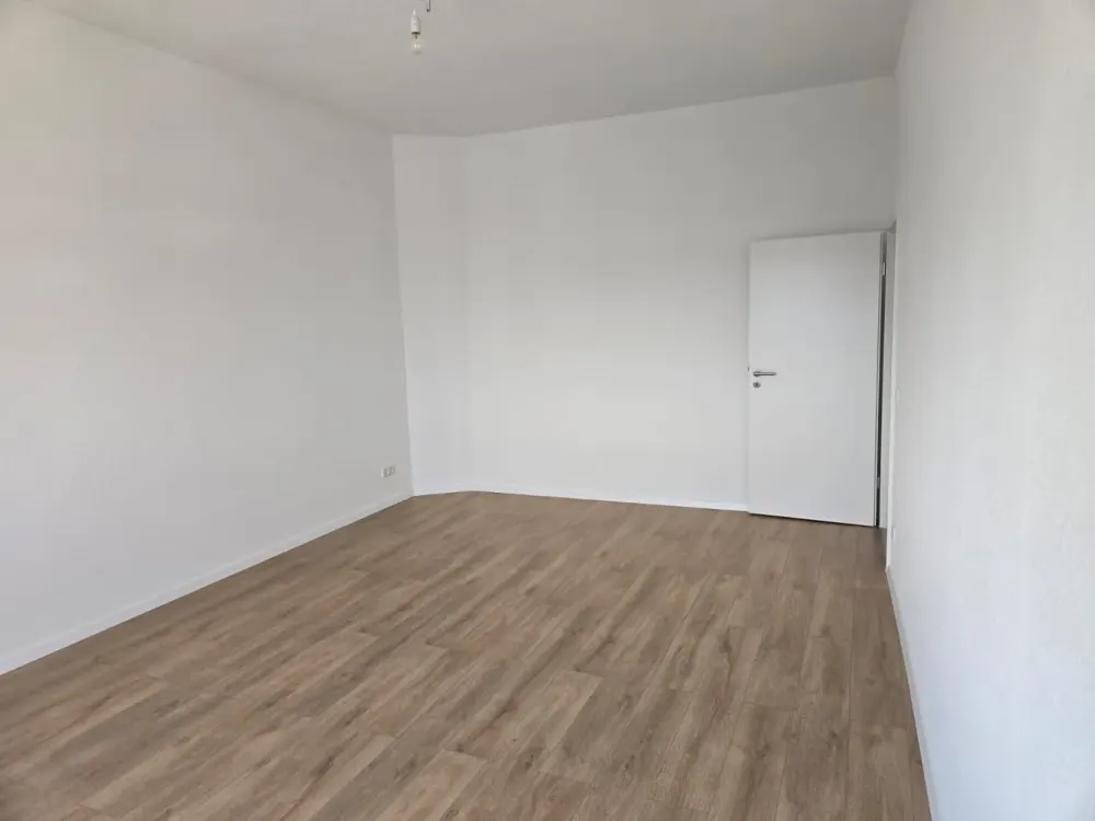 4-Room Apartment in Central Location - Frankfurt-Höchst near the Main River!