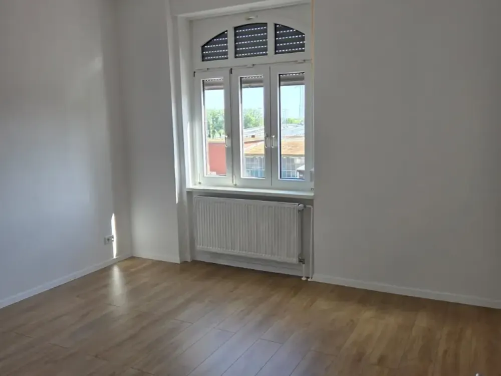 4-Room Apartment in Central Location - Frankfurt-Höchst near the Main River!