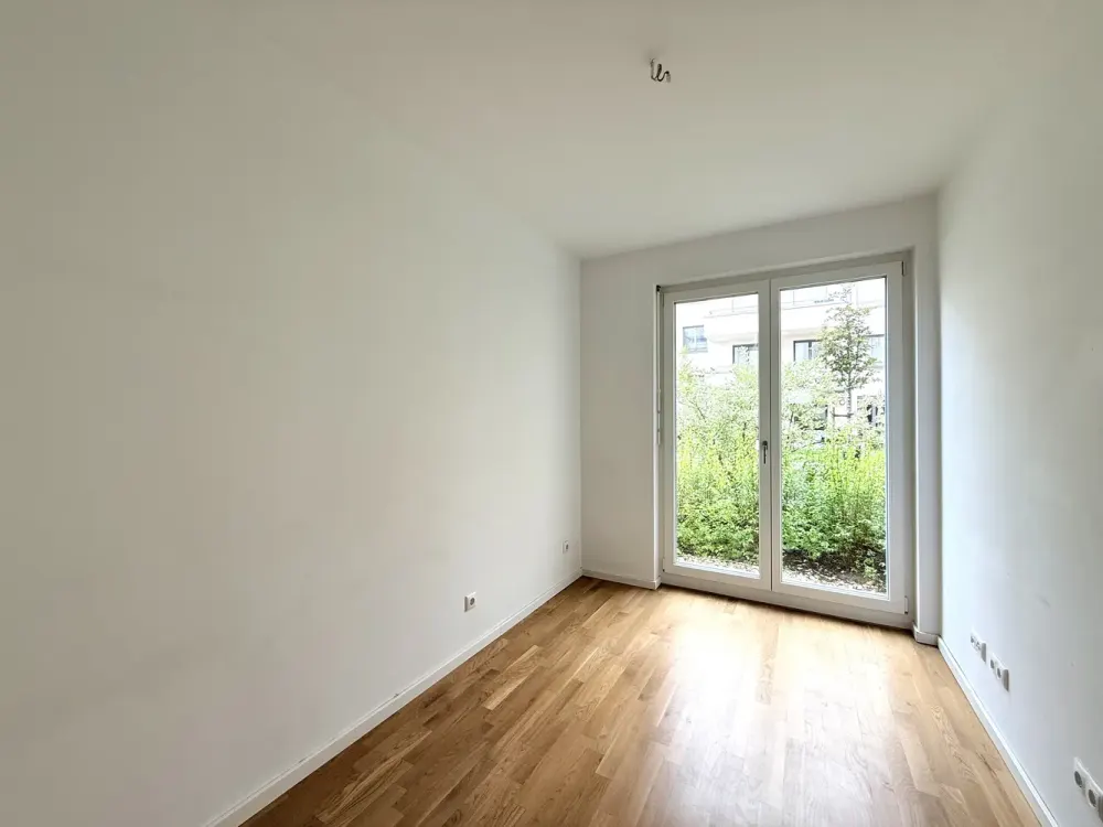 Moderne 4-Zimmerwohnung mit Terrasse und Balkon in ruhiger Lage