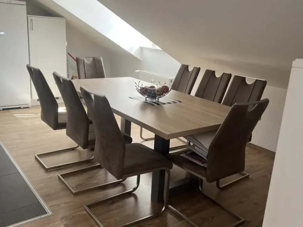 Exklusive Dachgeschosswohnung in Schiffweiler