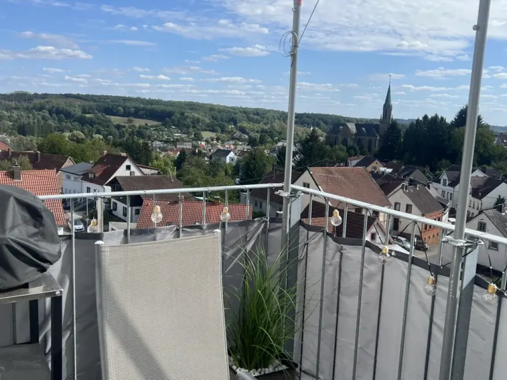 Exklusive Dachgeschosswohnung in Schiffweiler