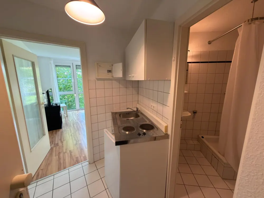 Koffer packen und einziehen- Möbliertes 1-Zimmer-Apartment!