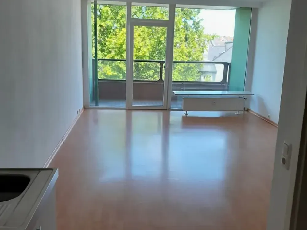 Attraktive 1-Zimmer-Wohnung im 7. OG zu vermieten