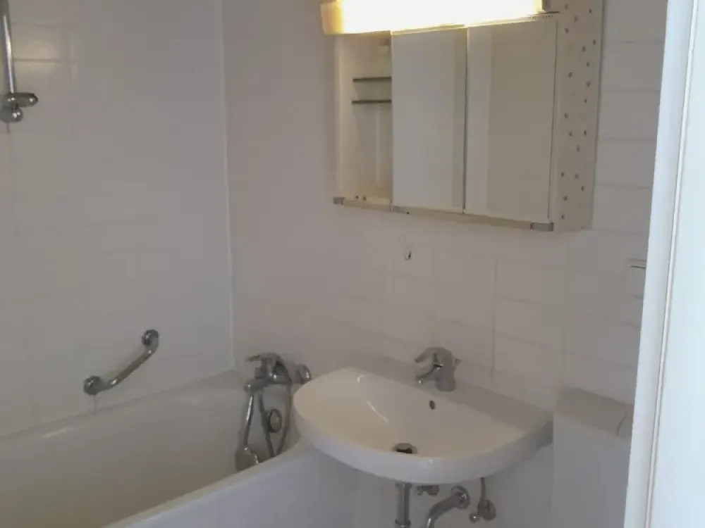 Attraktive 1-Zimmer-Wohnung im 7. OG zu vermieten