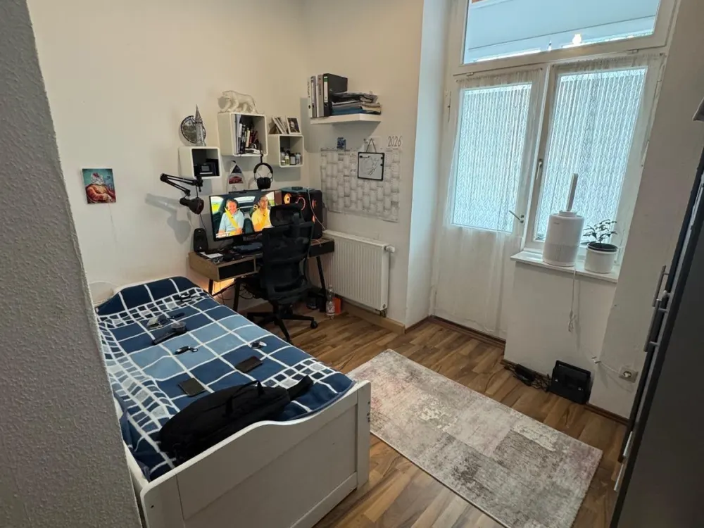 Großzügige Etagenwohnung ab sofort