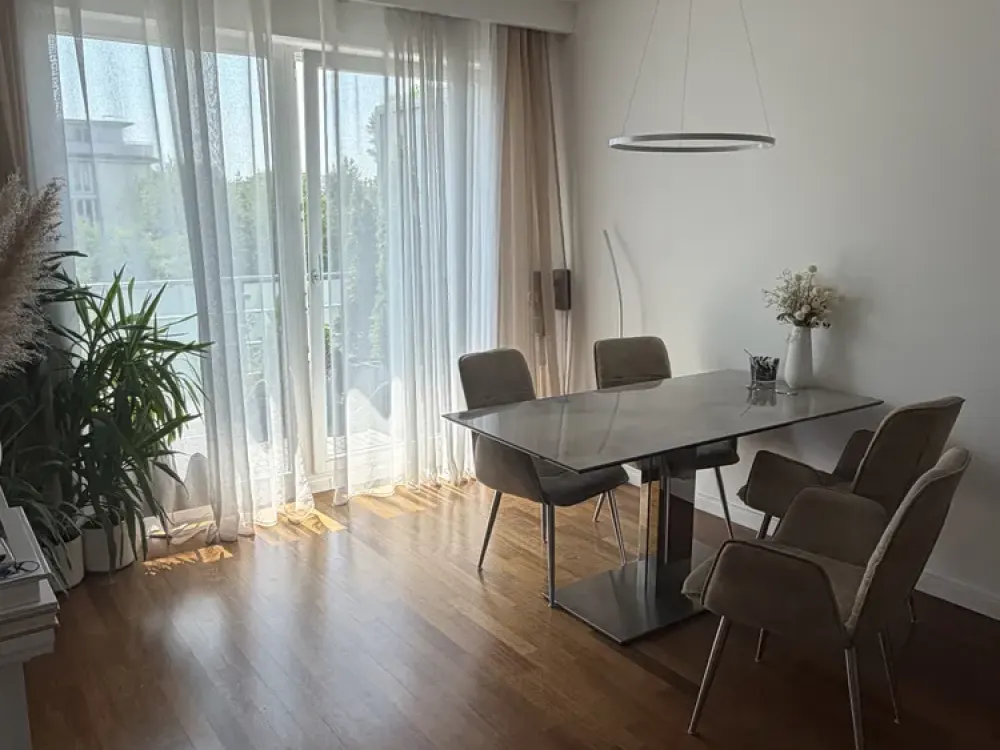 Quiet and Well Connected, Fully Furnished 2-Room Apartment with Sun Terrace